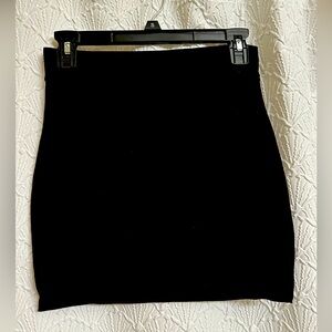 Fashion Nova Black mini skirt NWOT
